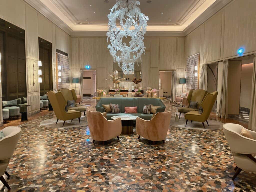 セントレジスベニスのレセプション