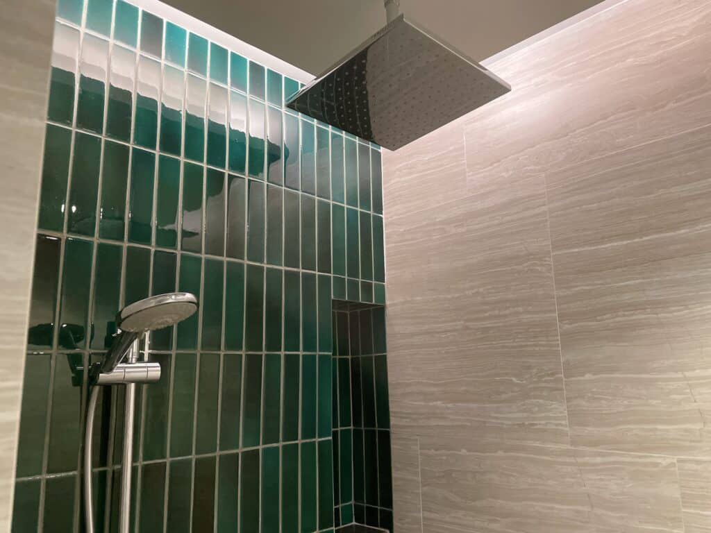 シャワールーム