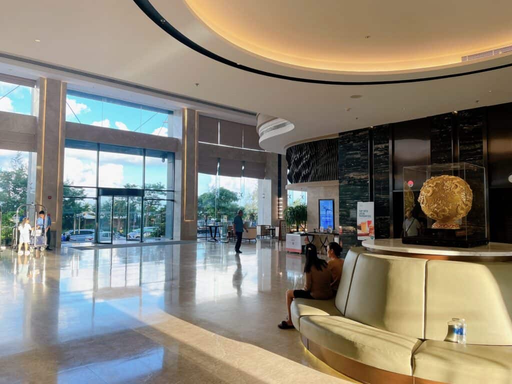 ホテルのロビー