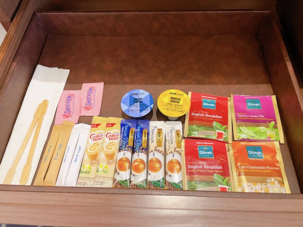 無料のティーバッグやコーヒーカプセル