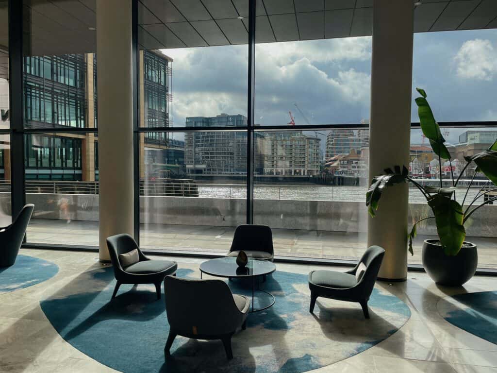 ウェスティンロンドンシティのロビー