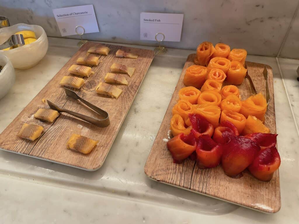 スモークドサーモン