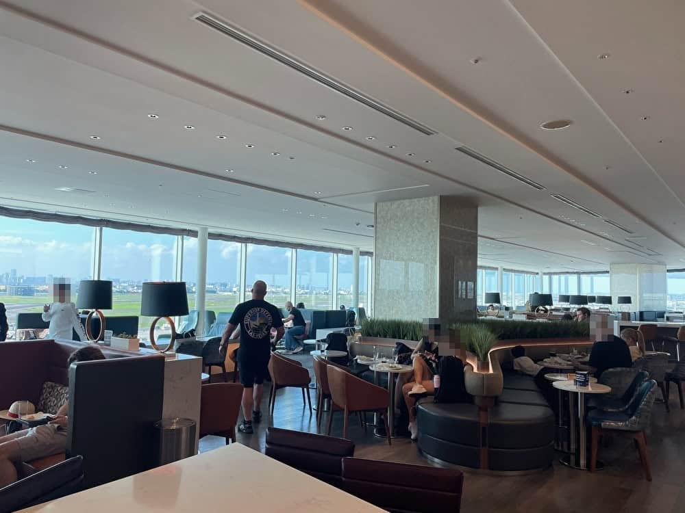 デルタスカイクラブ内の様子