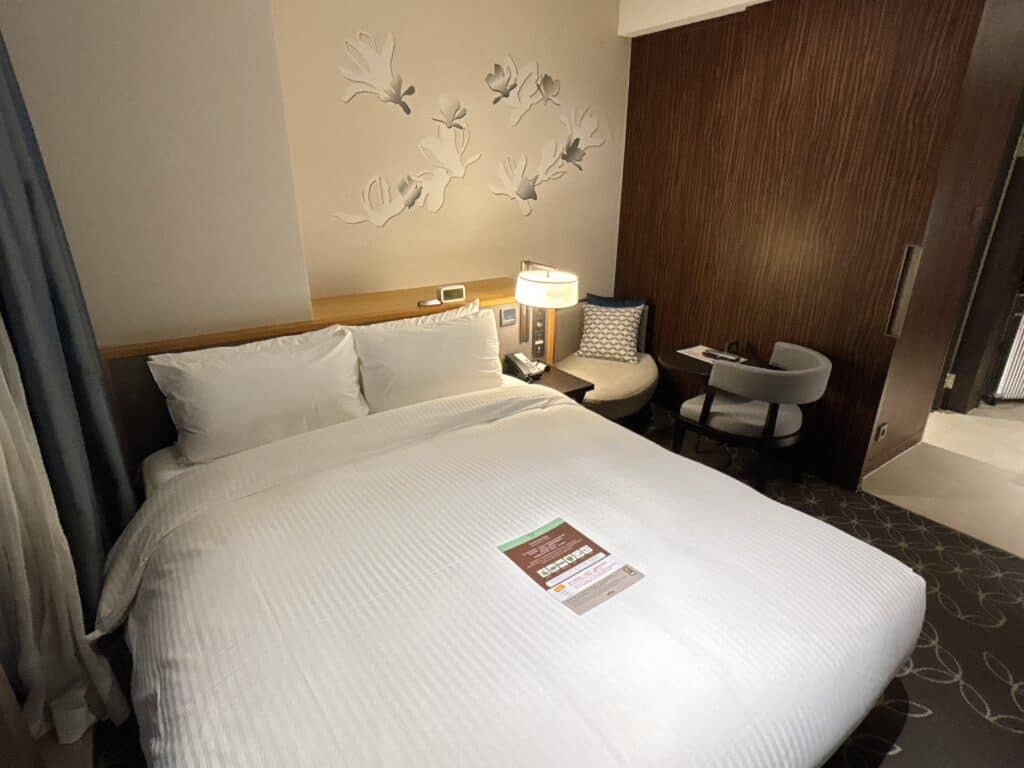 別角度から撮影したホテルグレイスリーソウルの客室