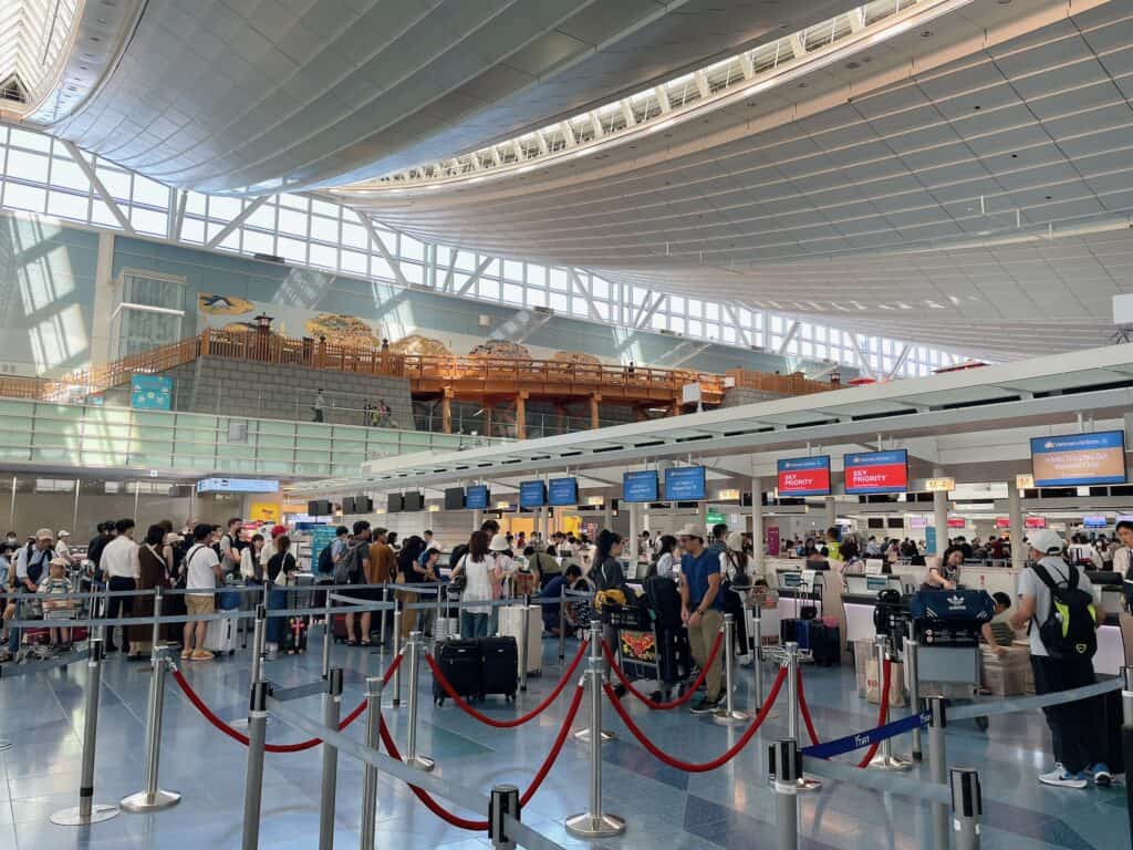 羽田空港第三ターミナルのチェックインカウンター