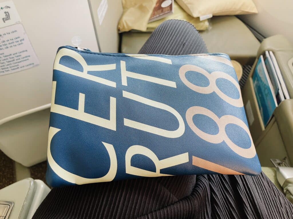 アメニティポーチ