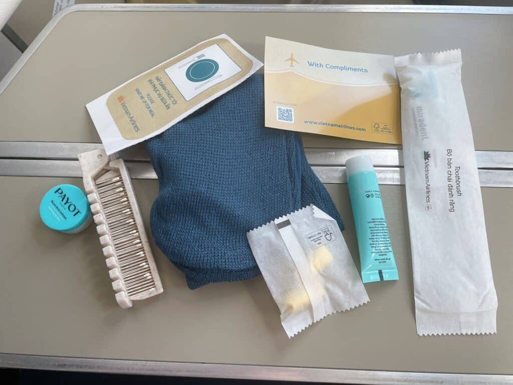 アメニティポーチの中に入っていたもの