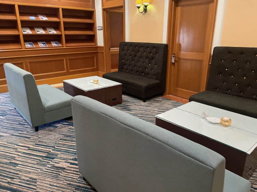 臨時のエグゼクティブラウンジ内の様子