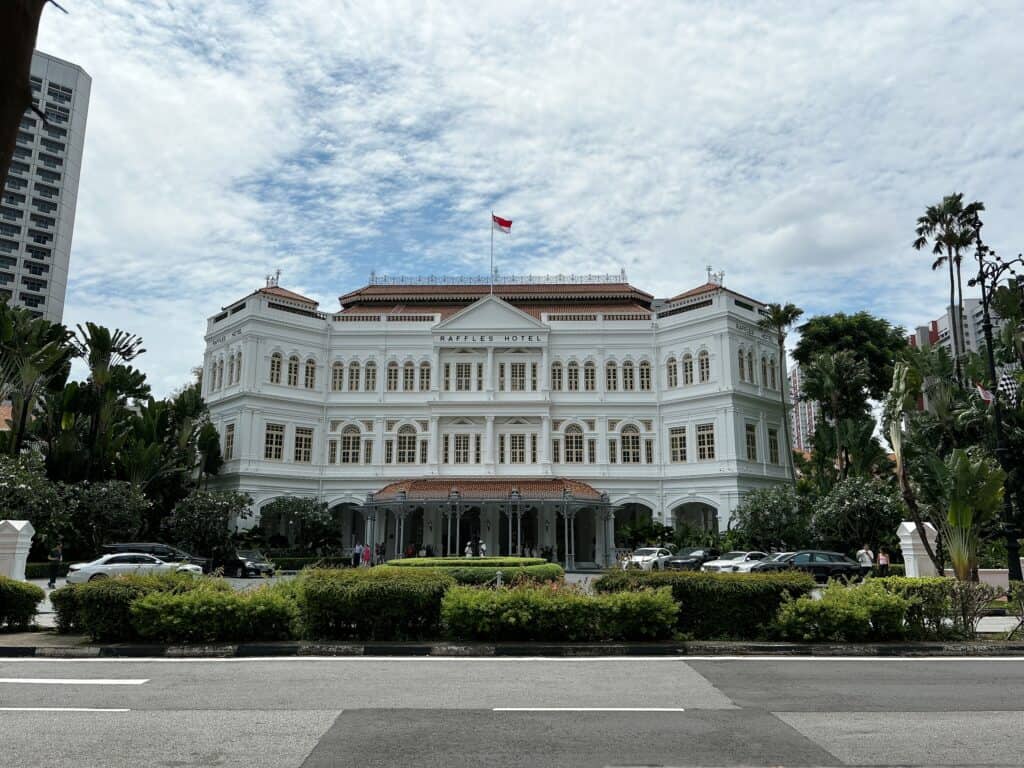 ラッフルズホテルの外観