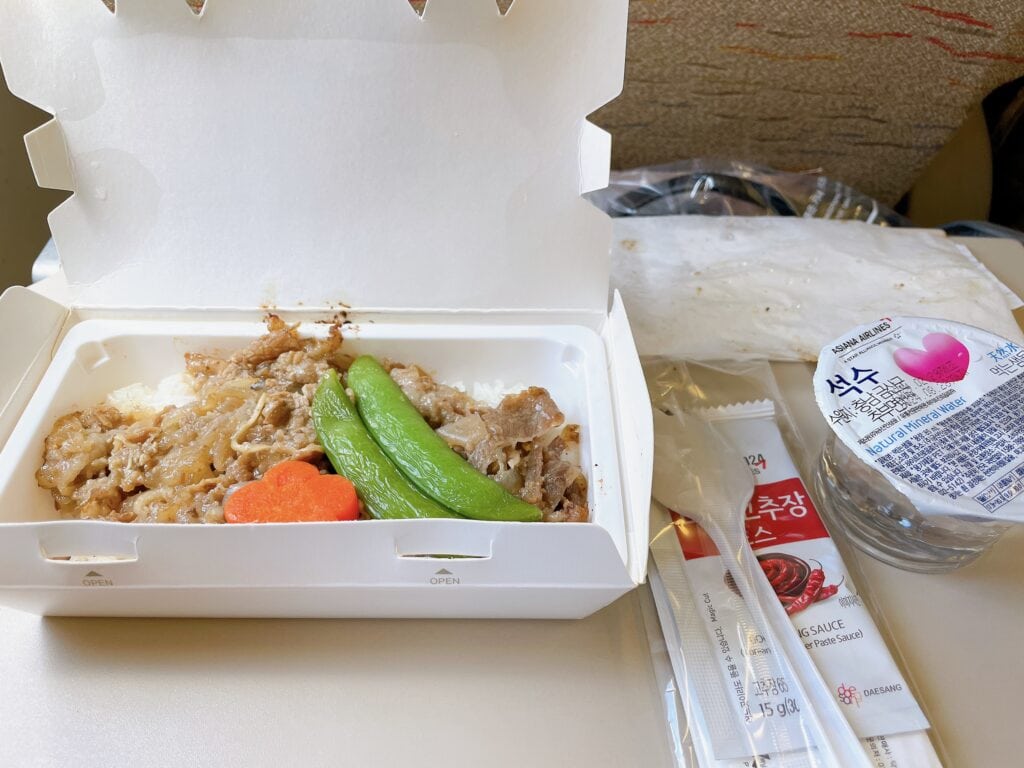 福岡→ソウル線の機内食