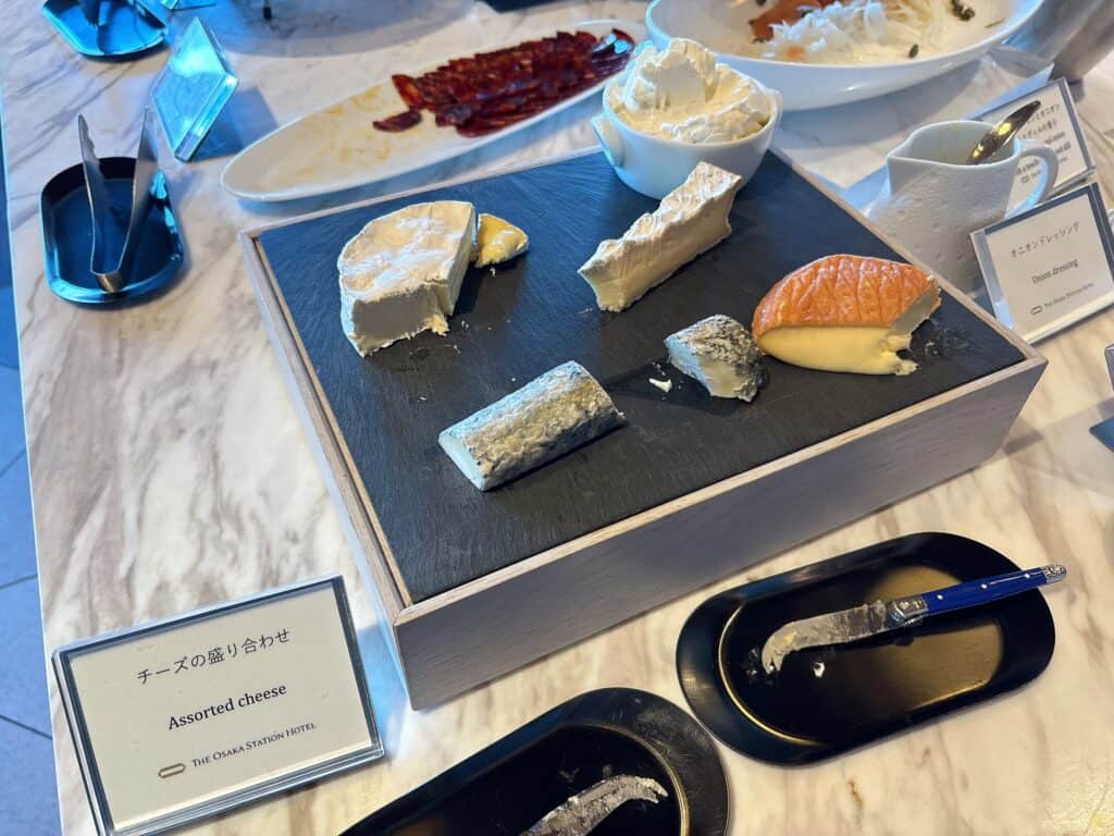 チーズの盛り合わせ