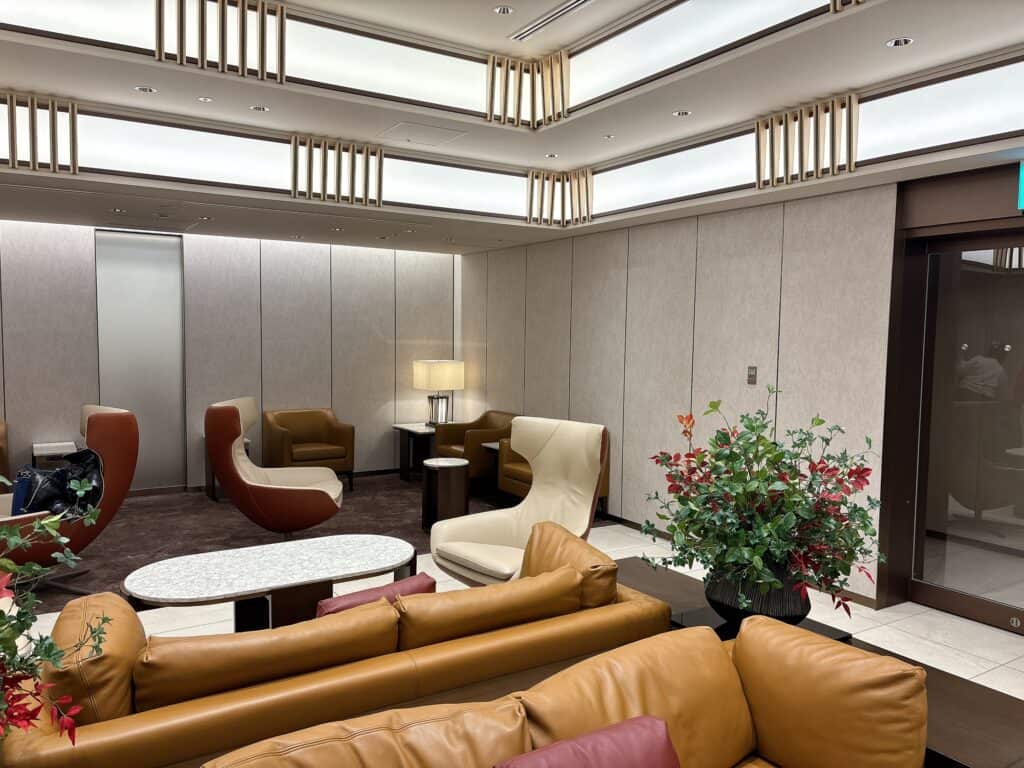 JALファーストクラス専用のチェックインカウンター内の様子