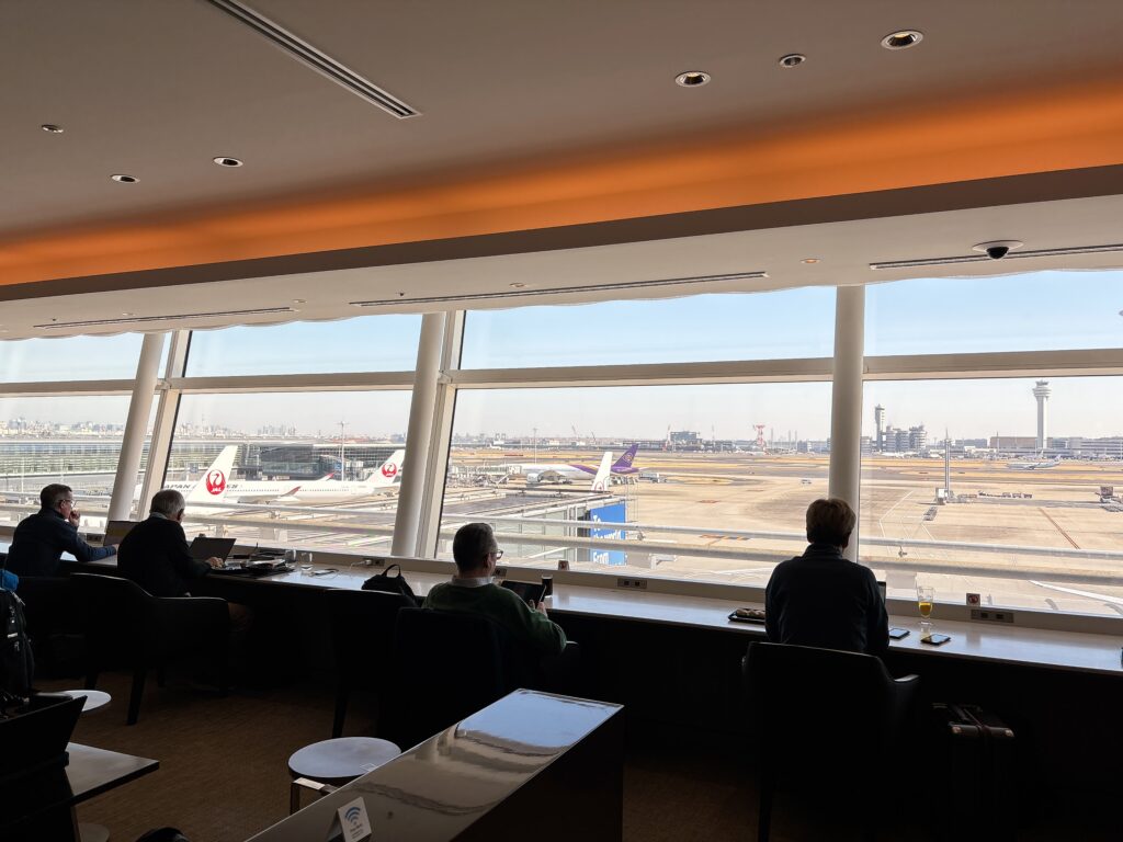 JAL's Tableの窓側の座席