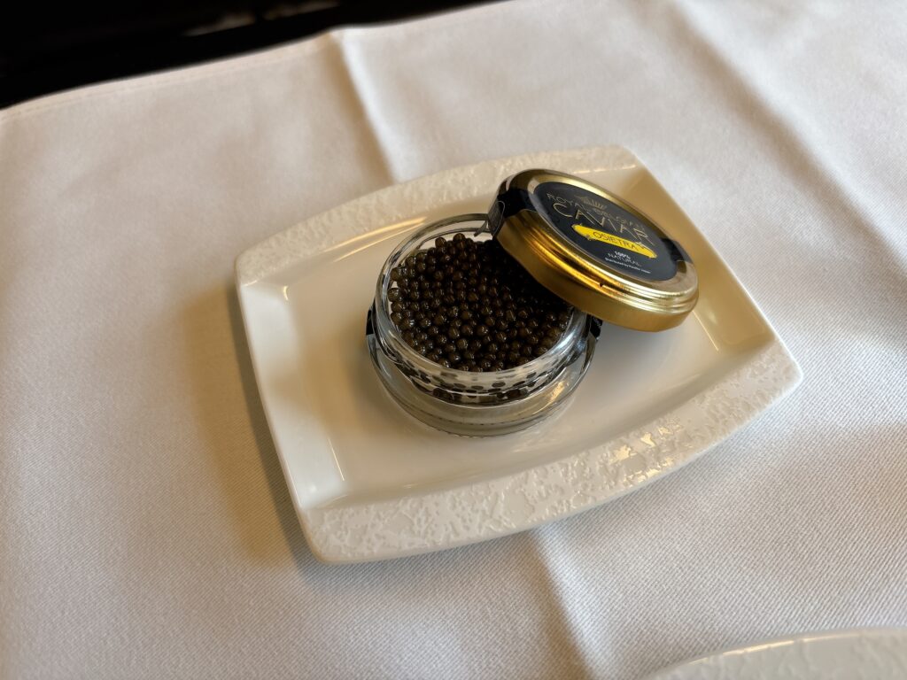 前菜のキャビア