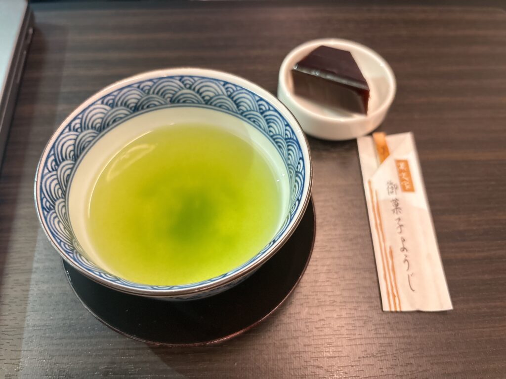 緑茶と羊羹