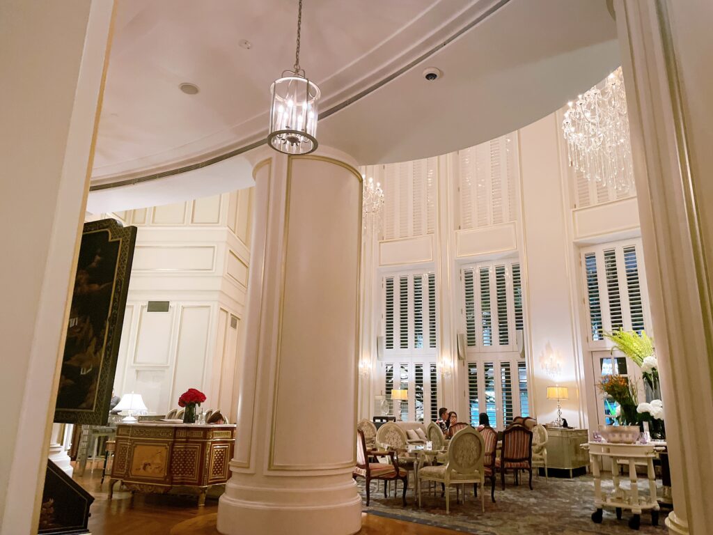 パークハイアットサイゴンのロビーラウンジ内の様子