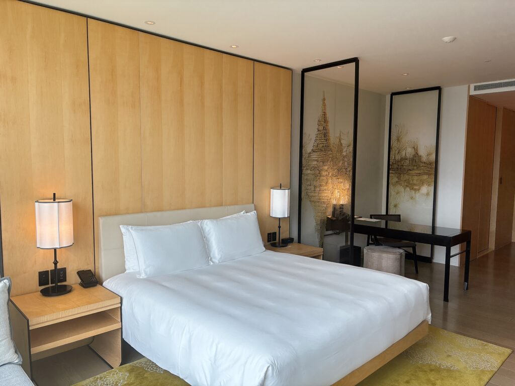 別角度から撮影したパークハイアットバンコクの客室