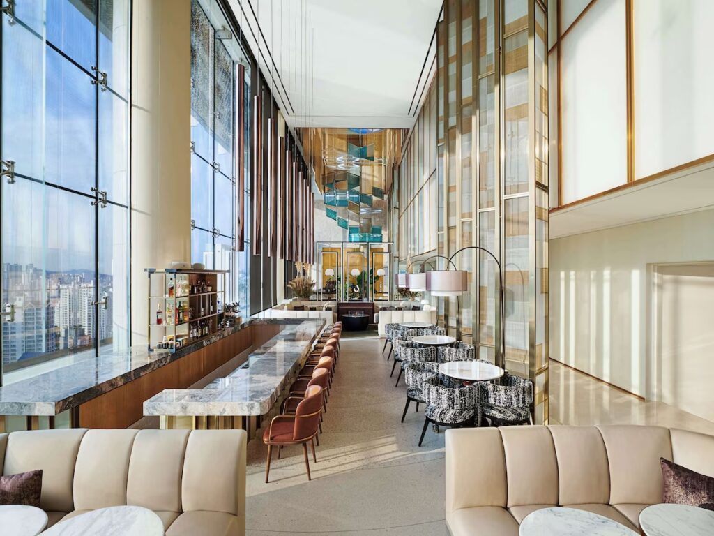 ホテルナルソウルMギャラリーアンバサダーのロビーラウンジ