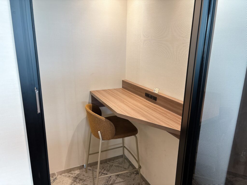 ウェブ会議ブース