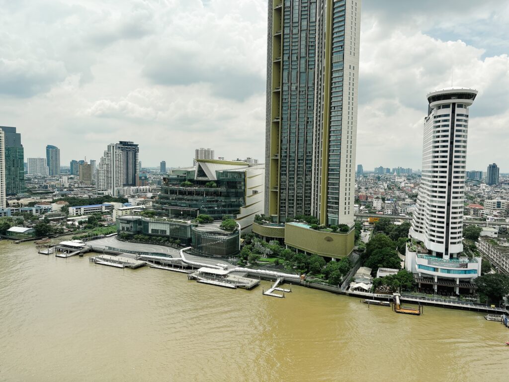 アイコンサイアムの外観