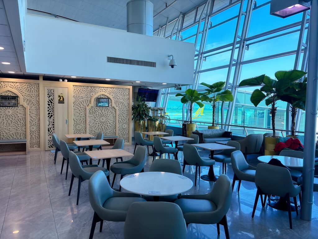 ホーチミンタンソンニャット国際空港のプライオリティパスラウンジ