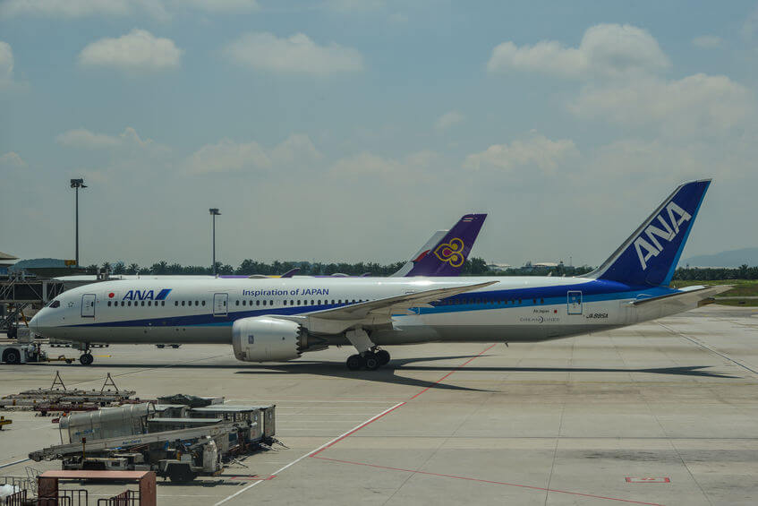 ANA短距離線ビジネスクラスB787-9搭乗記｜羽田→香港線