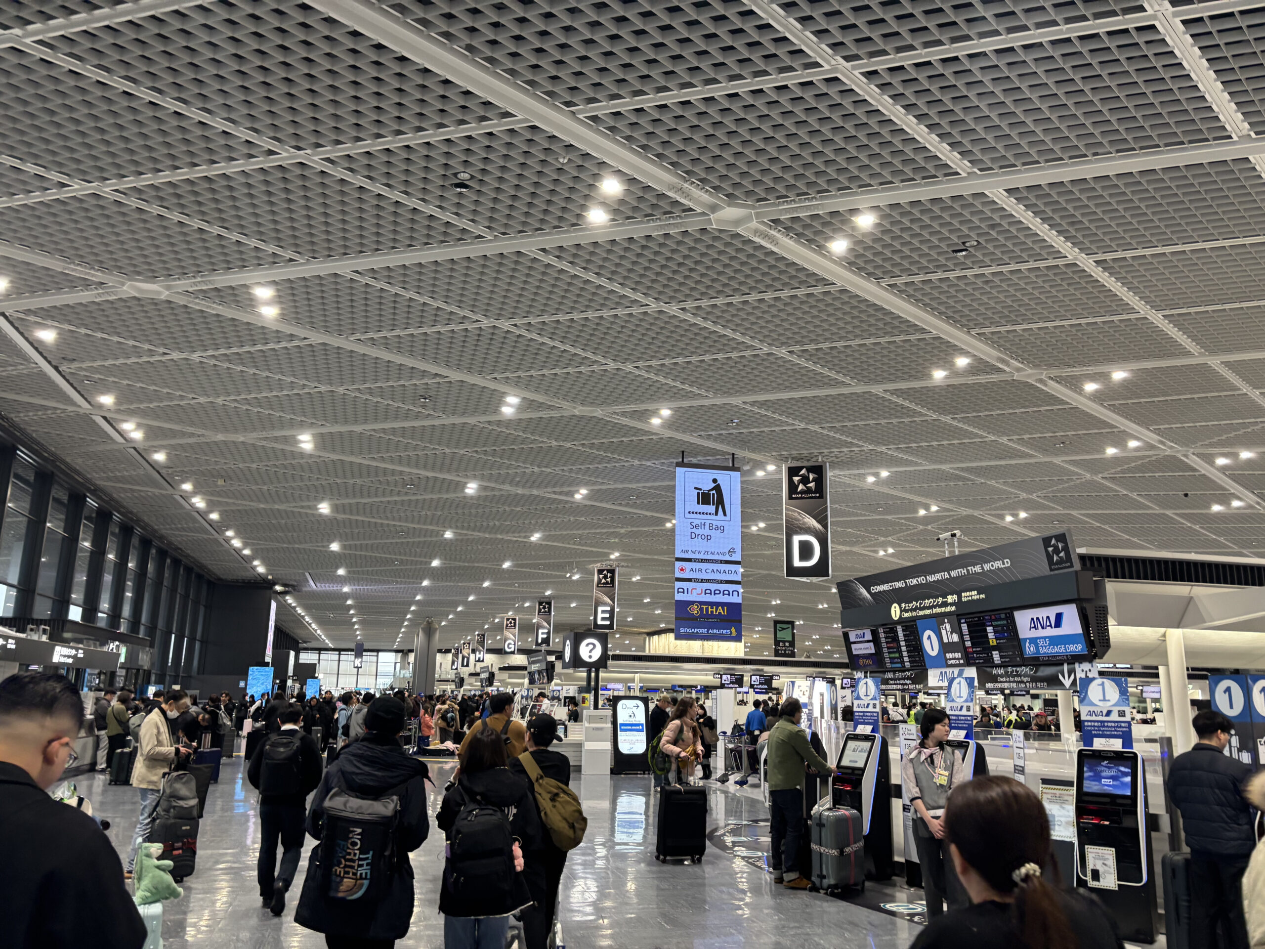 成田空港内の様子