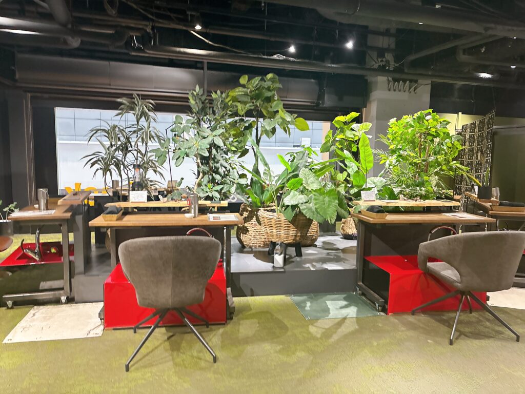 足湯カフェ&ボディケア LUCKの内観