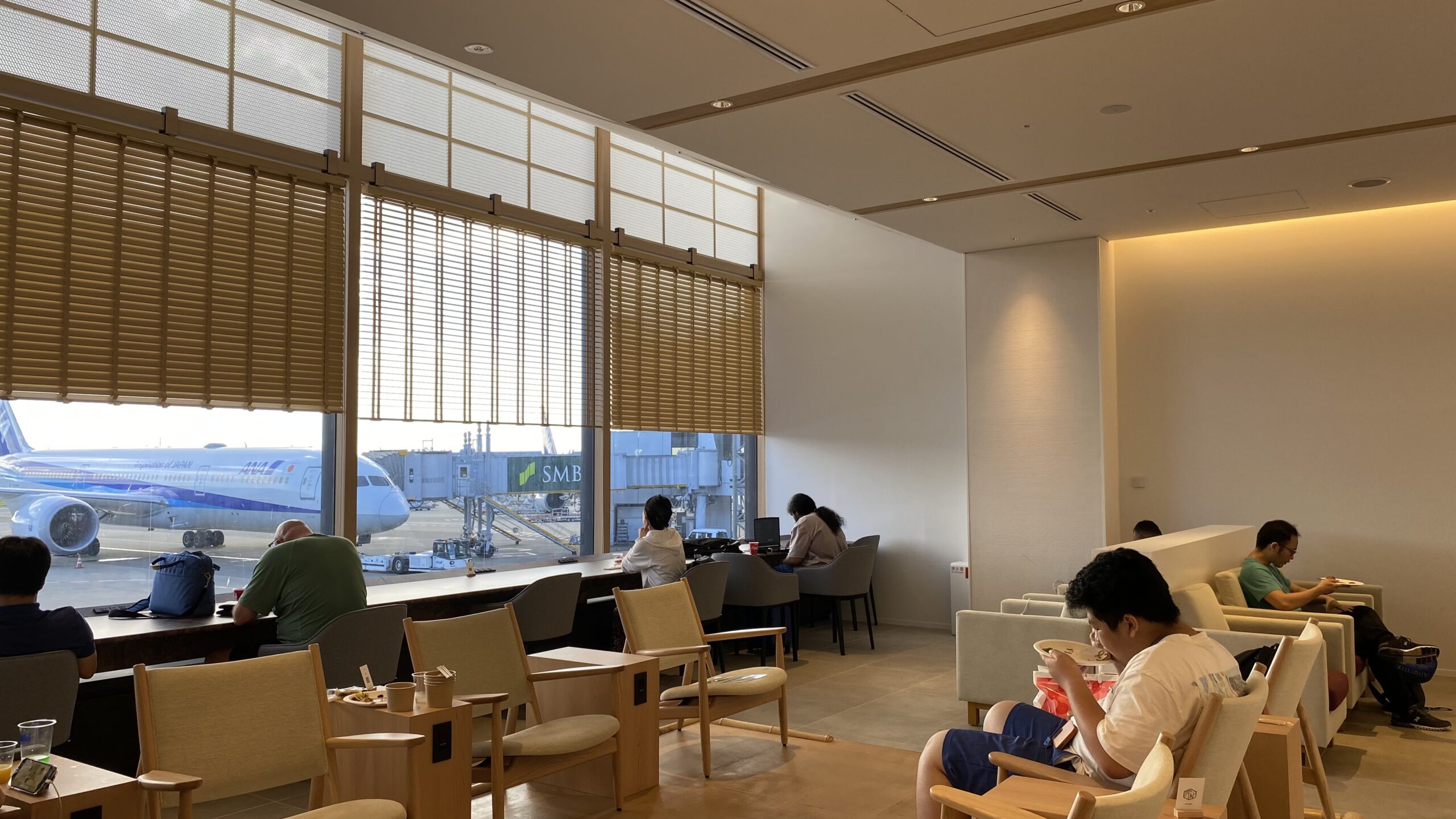 IASSSuperiorLounge希和-NOA-の内観